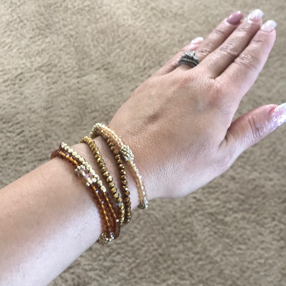 2 Sets Of Bracelets💎 designed by Irma Rivera - Picture 3 of 6